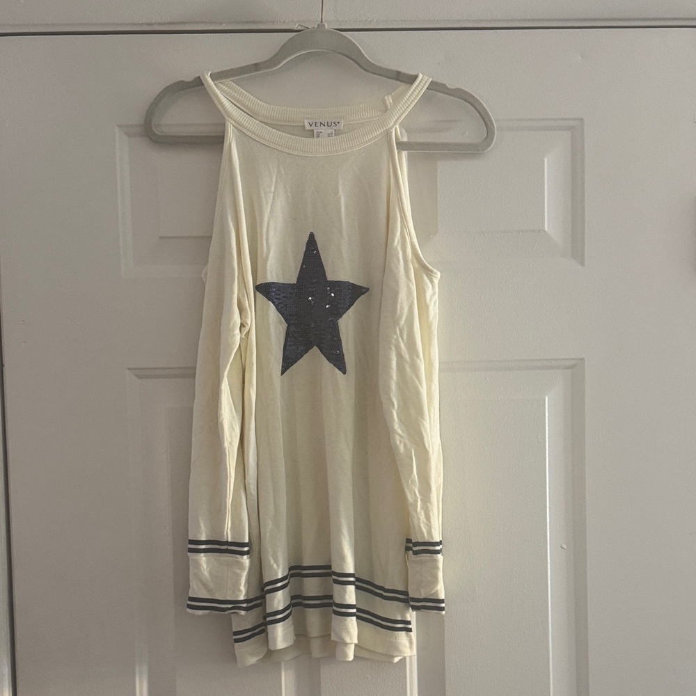 VENUS Ivory Top with Navy Star